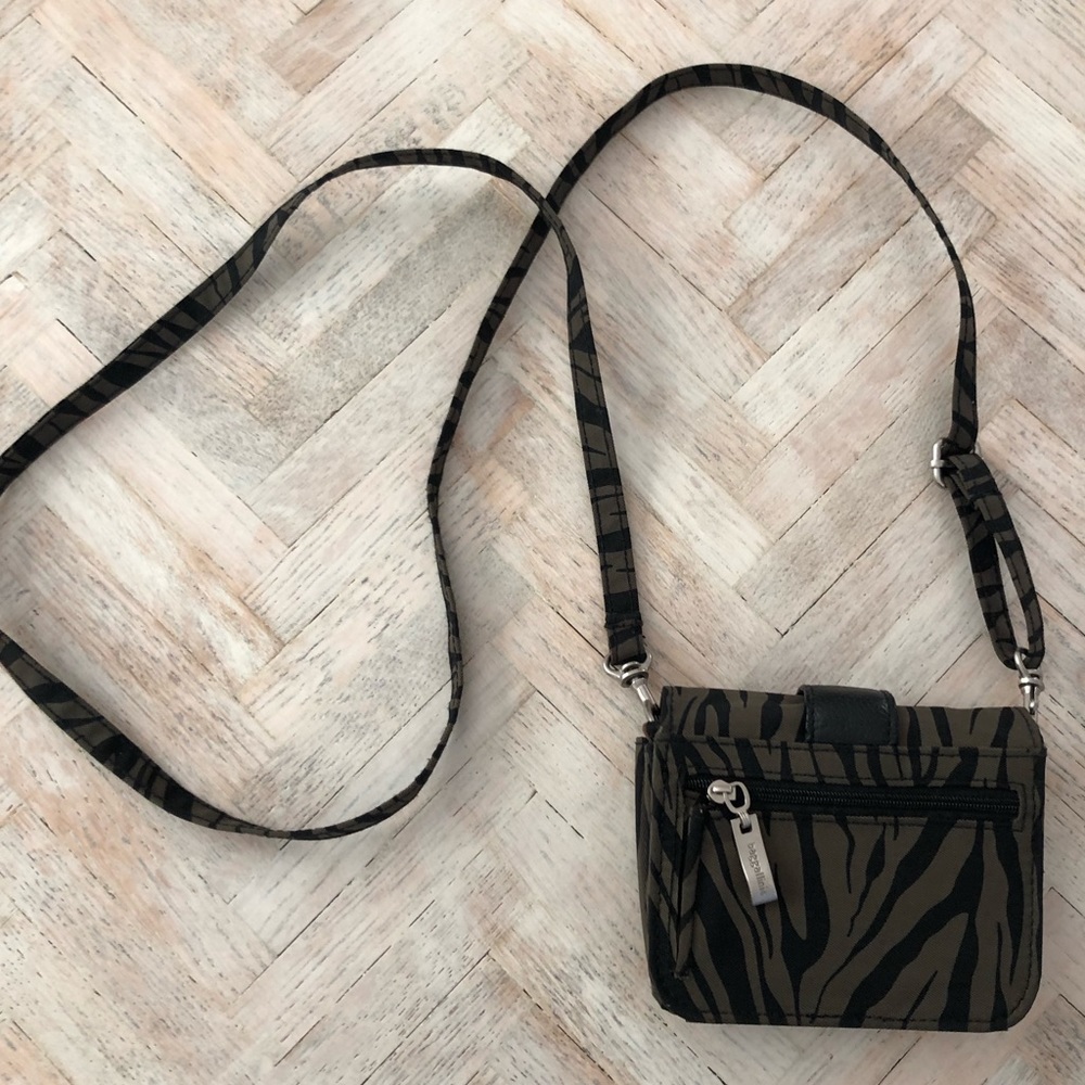 Baggallini Mini Wallet Crossbody Bag Black Green - Picture 2 of 8